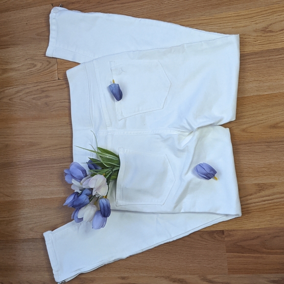 Jean Martha Stewart White Size 2P - Picture 3 of 8